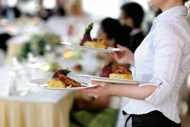 food-prep-caterer-server-waitress-plates-serving